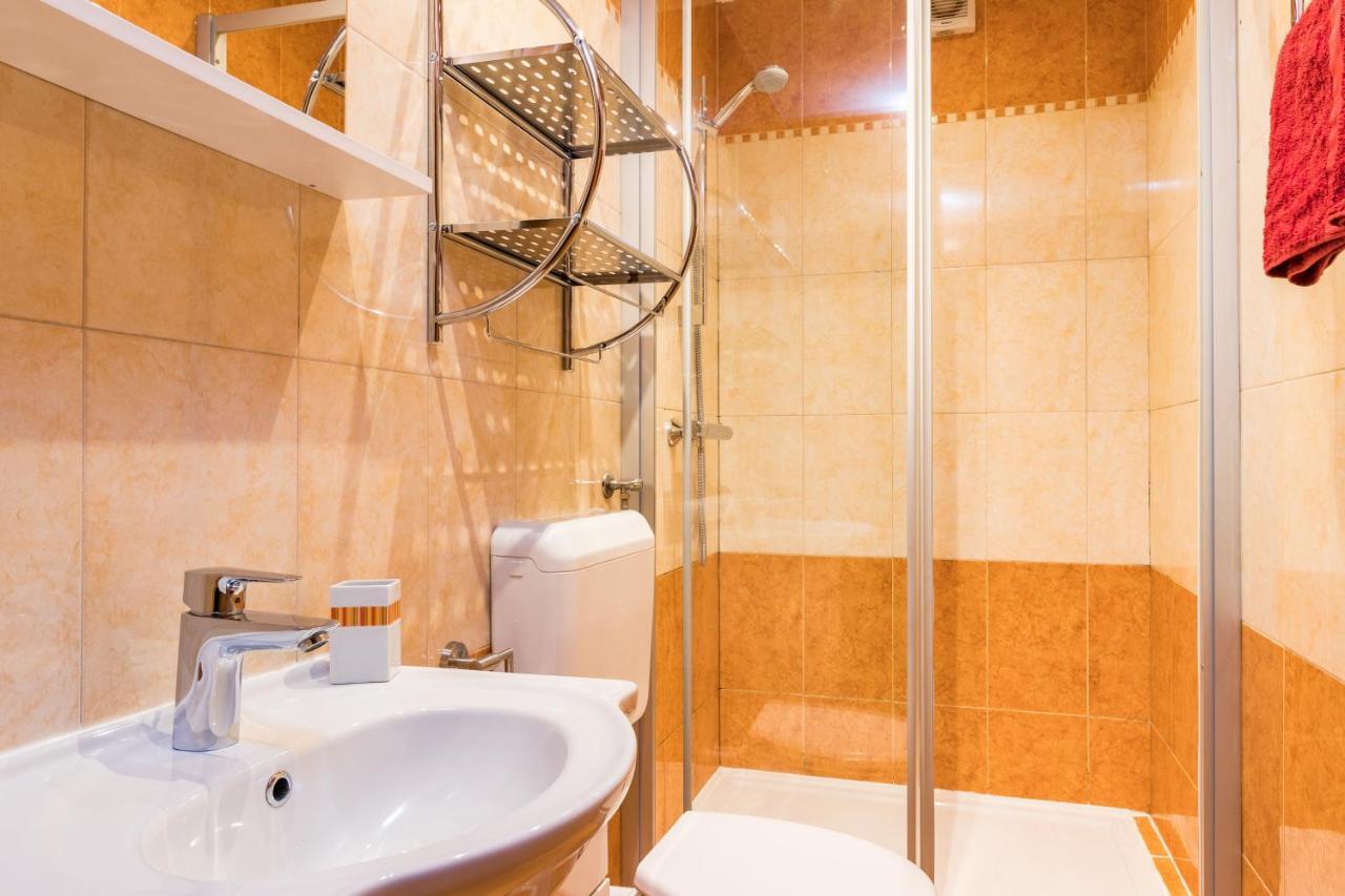 Apartmani Kazun - App1 Фажана Екстер'єр фото