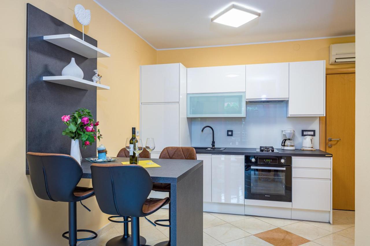 Apartmani Kazun - App1 Фажана Екстер'єр фото
